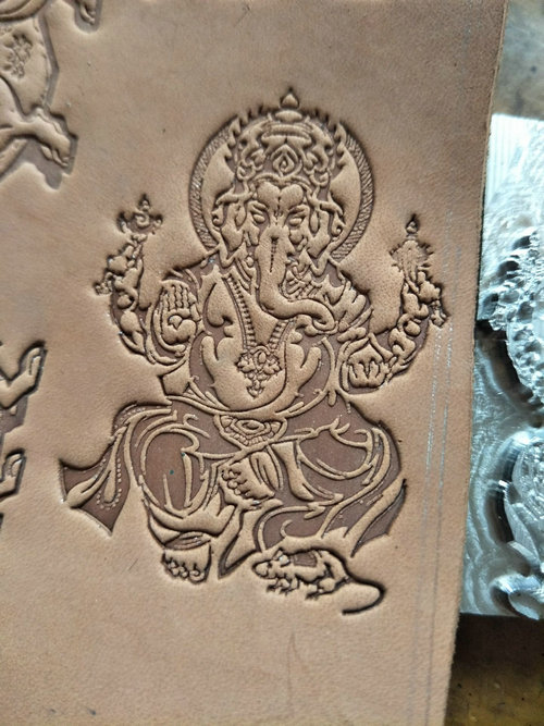 Unique Leather Work - Handwerk uniek ontwerp lederen werkgereedschappen snijponsen