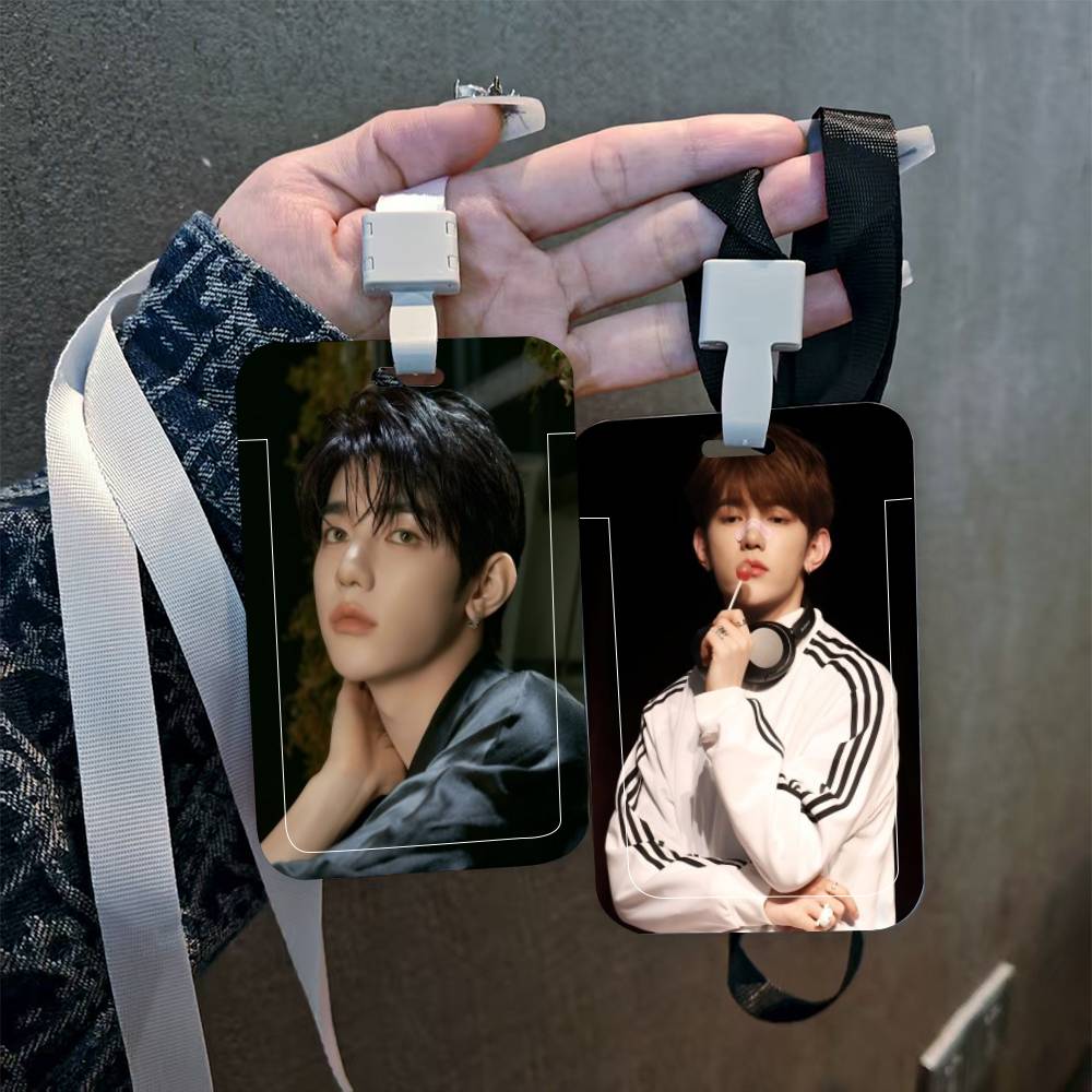 Zhang Hao Kpop Boy ID-kaarthou - Leather Work For Kids recensie en prijs