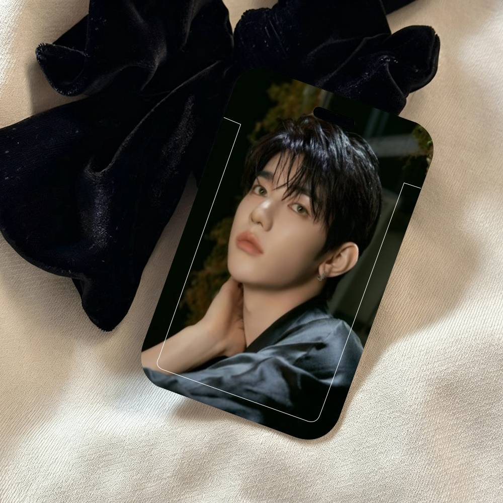 Zhang Hao Kpop Boy ID-kaarthou - Leather Work For Kids recensie en prijs