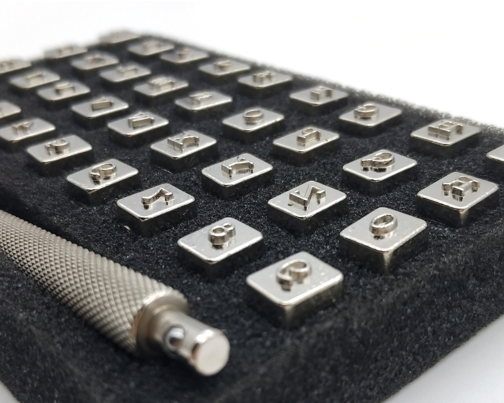 Metalen Stempels Set Stampen S - Leather Stamp Set recensie en prijs