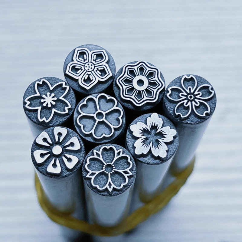 8 STKS Lederen Stempelgereedsc - Leather Stamp Set recensie en prijs