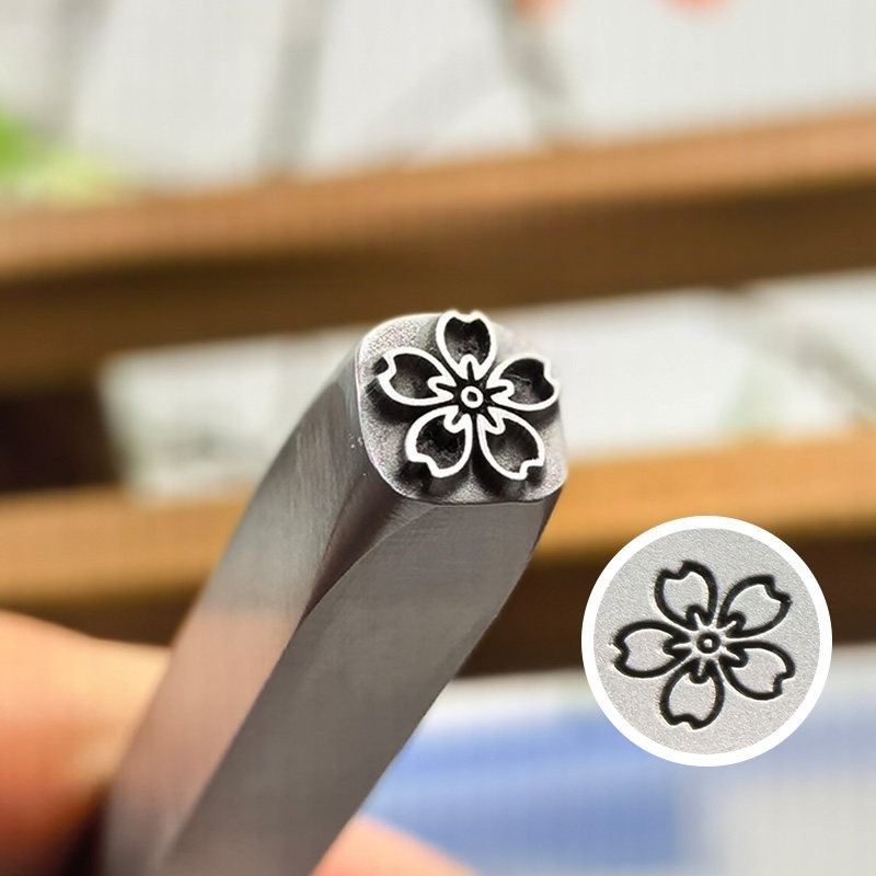 5/7mm Bloempatroon Metaal Stem - Leatherwork Punching Tool recensie en prijs